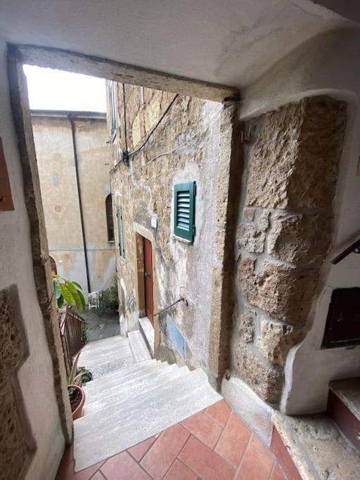 La Sorpresa Sul Bastione With Panoramic Balcony Apartamento Pitigliano Exterior foto